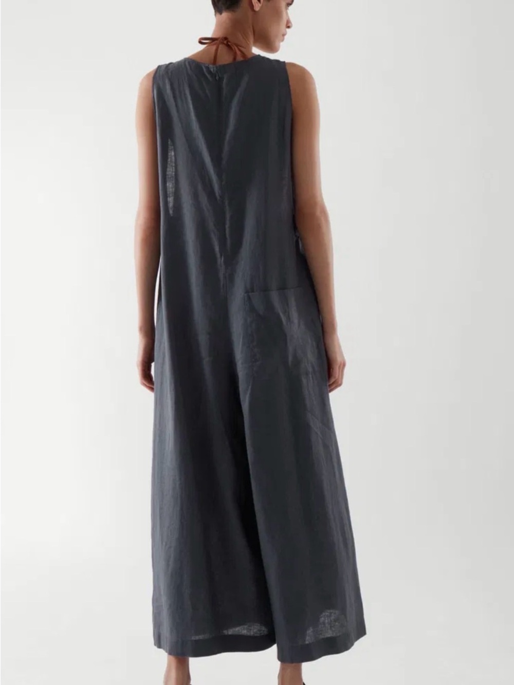 COS Sleeveless Wide-Leg Linen Jumpsuit in Dark Gray, S - Picture 6 of 16